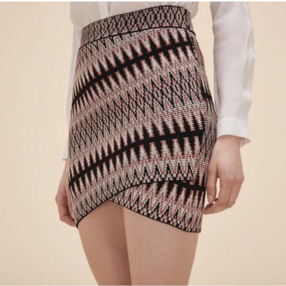 Maje mini skirt✨